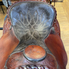 Load image into Gallery viewer, Used 16” Simco Arab Western Saddle #16276
