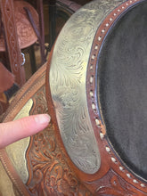 Load image into Gallery viewer, Used 16” Circle Y Western Show Saddle #26632
