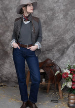 Load image into Gallery viewer, Chestnut Bay Heritage Quilted Barn Vest
