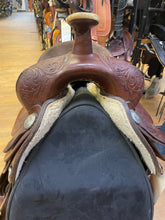 Load image into Gallery viewer, Used 16&quot; Circle Y Park and Trail Western Saddle
