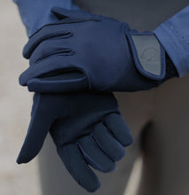 Load image into Gallery viewer, Equinavia Ebba Mesh Summer Glove - Black
