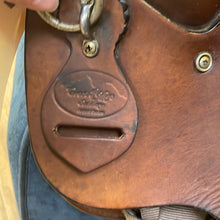 Load image into Gallery viewer, Used 16” Crestridge Western Saddle #13479
