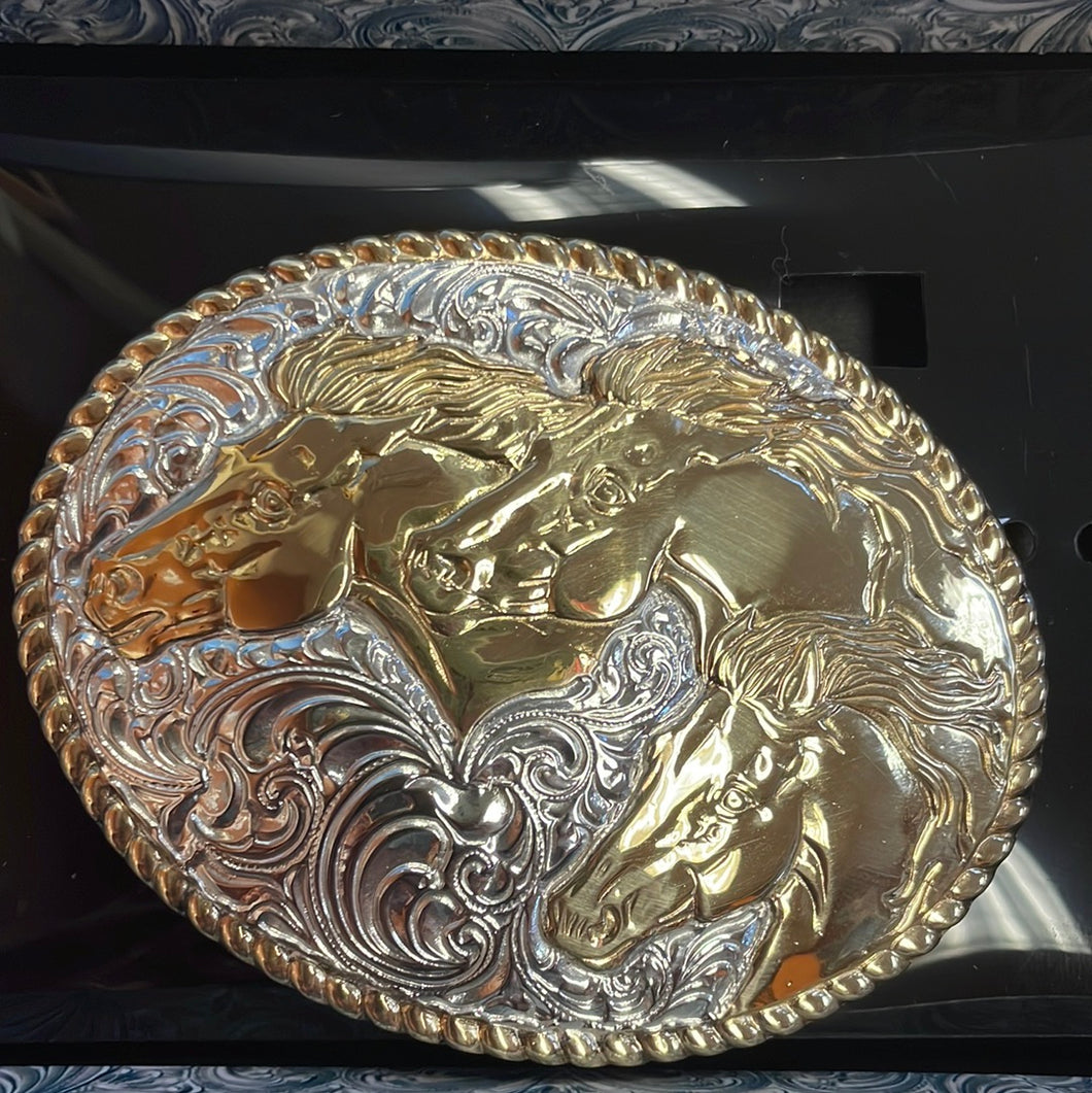 Crumrine Three Horse Oval Rope Edge Belt Buckle