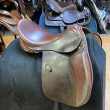 Load image into Gallery viewer, Used 18” HDR Buffalo All Purpose Saddle #13976
