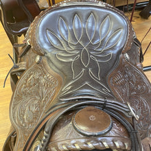 Load image into Gallery viewer, Used 16” Simco Western Saddle #13354
