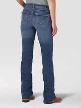 Load image into Gallery viewer, Women&#39;s Wrangler ULTIMATE RIDING JEAN Q-BABY IN BRILEY
