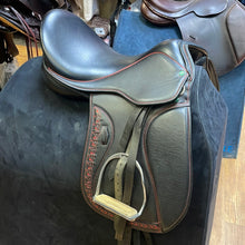 Load image into Gallery viewer, Used 18” Ludomar Dressage #197
