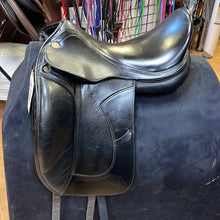 Load image into Gallery viewer, Used 17” Prestige Dressage #4245
