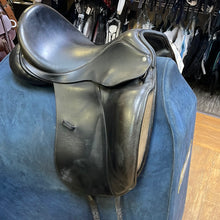 Load image into Gallery viewer, Used 17” Custom Saddlery #9686
